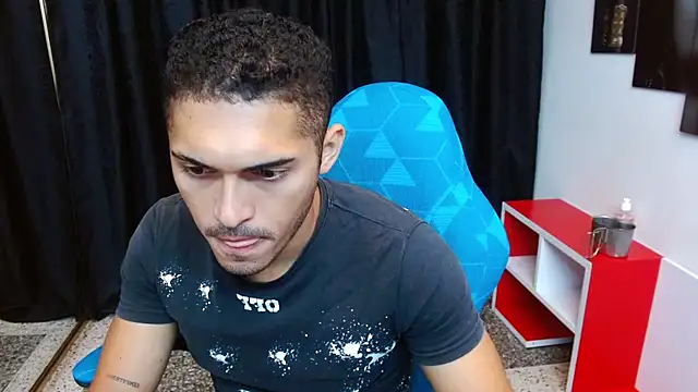 Derek Storm  online show from December 2025 12:38:01 PM