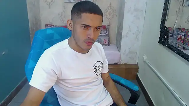 Snapshot of Derek_Storm_ chatting on October 2025 10:47:02 AM Derek Storm online show from October 2025 10:47:02 AM