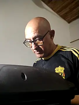 jorge406 online show from November 2025 09:30:01 PM