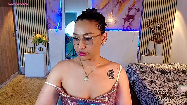 IvyShine7 online show from July 2026 06:04:02 PM