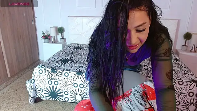 IvyShine7 online show from January 2026 07:18:01 PM