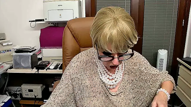 Snapshot of ROBY_SWEETHOT chatting on July 2026 09:07:02 PM ROBY SWEETHOT online show from July 2026 09:07:02 PM