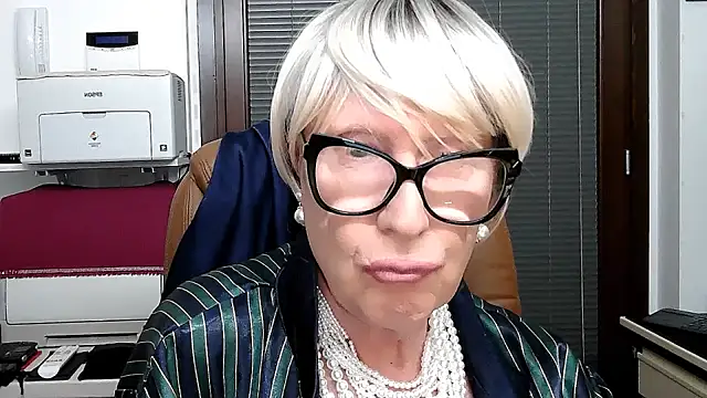 ROBY SWEETHOT online show from October 2025 10:12:02 PM