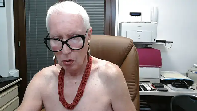 ROBY SWEETHOT online show from September 2025 10:10:01 PM