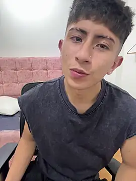 Snapshot of Andy_Justgame chatting on December 2025 12:33:01 AM Andy Justgame online show from December 2025 12:33:01 AM