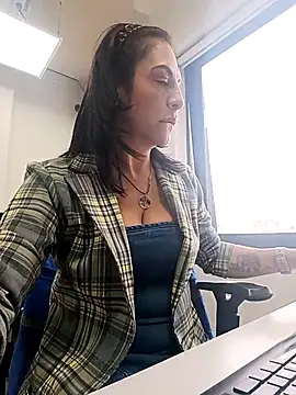  Kamy Hot online show from March 2026 01:12:02 PM