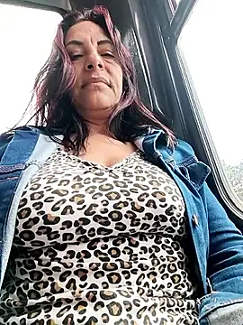 Snapshot of _Kamy_Hot chatting on October 2025 05:15:01 PM Kamy Hot online show from October 2025 05:15:01 PM