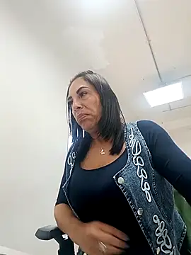  Kamy Hot online show from March 2026 03:18:02 PM