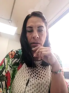  Kamy Hot online show from April 2026 07:42:01 PM