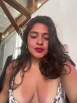 EmilyNoir1 online show from June 2026 07:00:01 PM