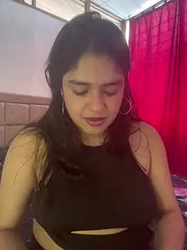 EmilyNoir1 online show from June 2026 07:51:01 PM