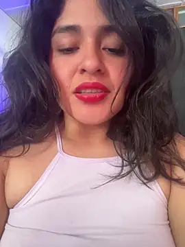 EmilyNoir1 online show from April 2026 08:20:02 PM