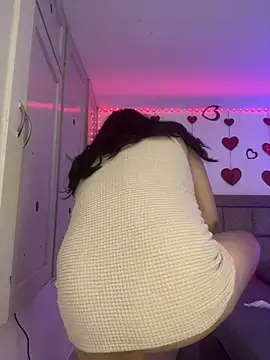 EmilyNoir1 online show from February 2026 11:04:02 PM