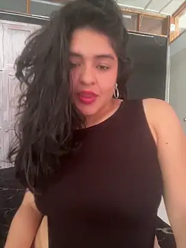 EmilyNoir1 online show from May 2026 08:06:03 PM