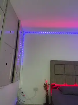 EmilyNoir1 online show from March 2026 09:22:01 PM