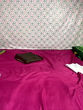 Snapshot of chandiqueen chatting on October 2025 08:33:02 PM chandiqueen online show from October 2025 08:33:02 PM