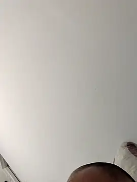 Snapshot of ScuffingBungalow chatting on September 2025 04:07:02 AM ScuffingBungalow online show from September 2025 04:07:02 AM