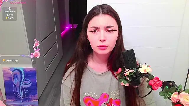 Snapshot of peachyness chatting on February 2026 05:15:02 PM peachyness online show from February 2026 05:15:02 PM