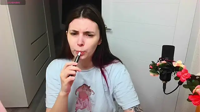 peachyness online show from April 2026 08:20:02 PM