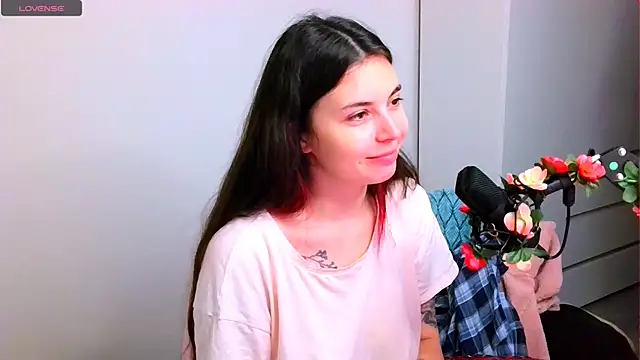 peachyness online show from November 2025 03:34:02 PM