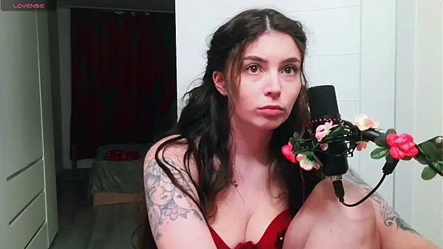 peachyness online show from May 2026 11:32:02 PM