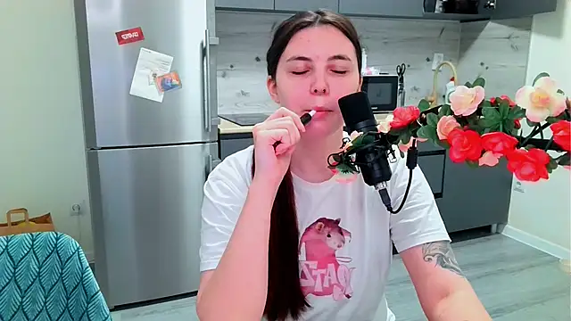 peachyness online show from January 2026 04:44:01 PM