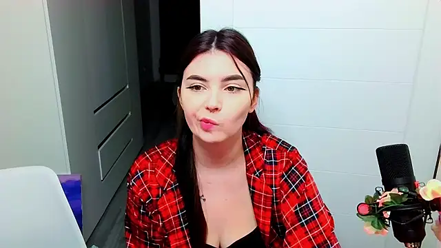 peachyness online show from January 2026 04:32:01 PM