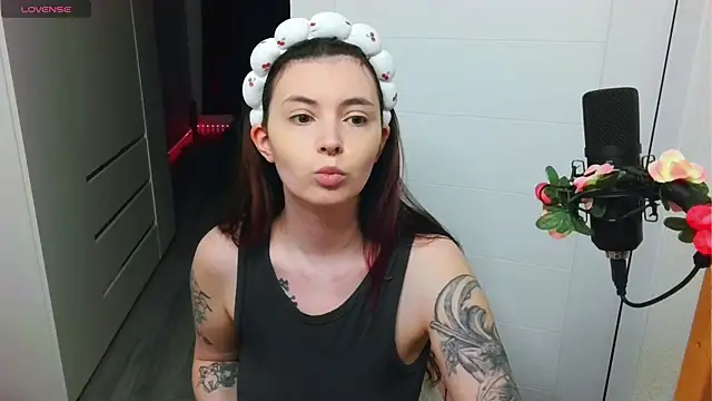 peachyness online show from May 2026 06:45:01 PM