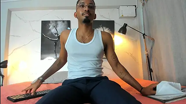 Darwin mayo online show from November 2025 05:50:02 PM