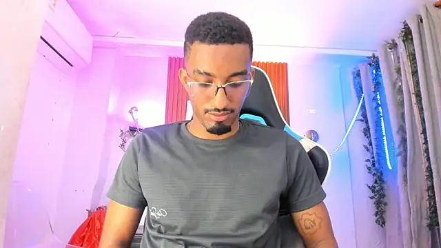 Darwin mayo online show from October 2025 05:34:01 PM