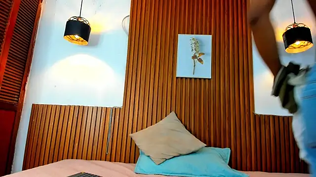 Darwin mayo online show from November 2025 06:13:02 PM