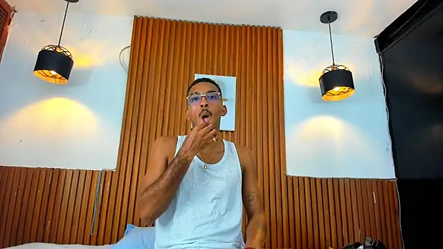 Darwin mayo online show from October 2025 05:47:01 PM