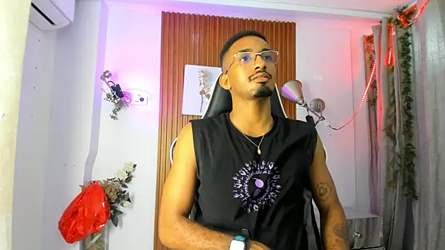 Darwin mayo online show from October 2025 05:36:02 PM