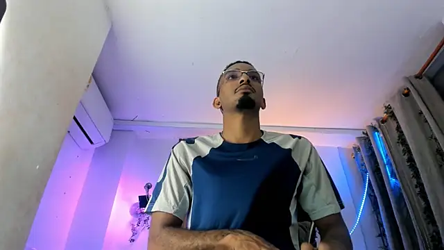 Darwin mayo online show from December 2025 05:35:01 PM