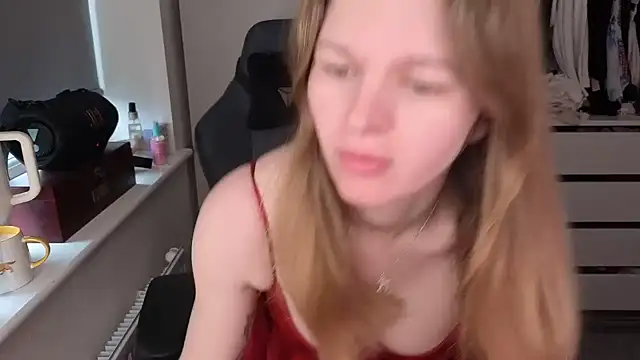 Lilly-Luscious online show from February 2026 08:25:02 AM