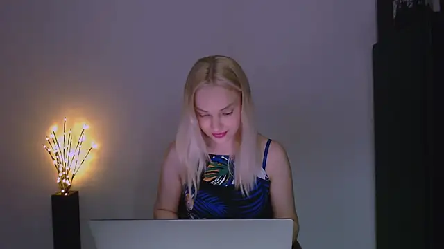 Lia noo regrets online show from April 2026 06:03:02 PM