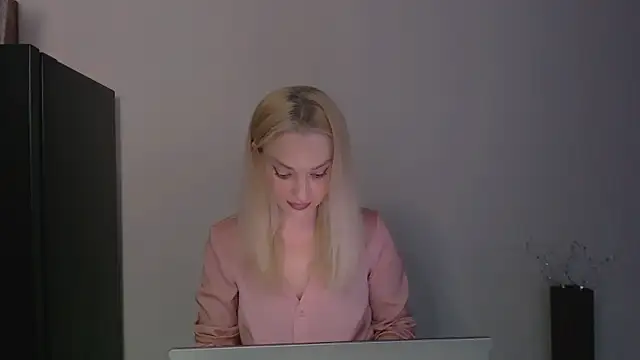 Lia noo regrets online show from May 2026 04:45:02 PM