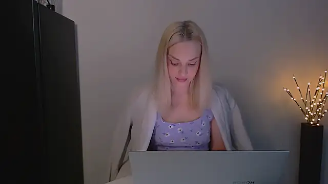 Lia noo regrets online show from May 2026 05:06:02 PM