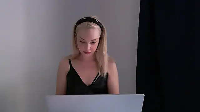 Lia noo regrets online show from July 2026 02:36:01 PM