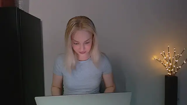 Lia noo regrets online show from May 2026 05:19:02 PM