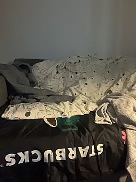 Snapshot of pophiboy chatting on February 2026 01:27:02 AM pophiboy online show from February 2026 01:27:02 AM