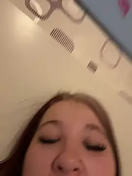 SweetTeenGirl online show from March 2026 05:37:01 AM