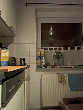 SweetTeenGirl online show from December 2025 05:08:02 AM