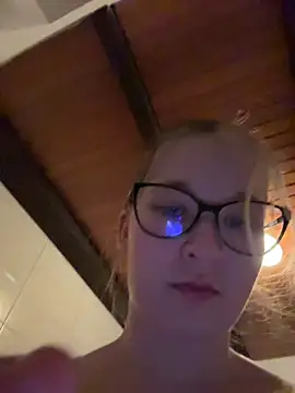 SweetTeenGirl online show from November 2025 08:34:01 PM