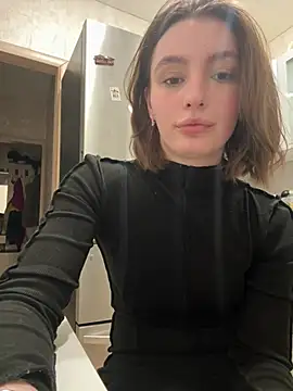 ZariaFlame online show from March 2026 10:33:02 PM