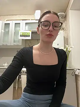 Snapshot of ZariaFlame chatting on April 2026 10:44:01 PM ZariaFlame online show from April 2026 10:44:01 PM