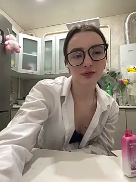 ZariaFlame online show from March 2026 10:35:02 PM