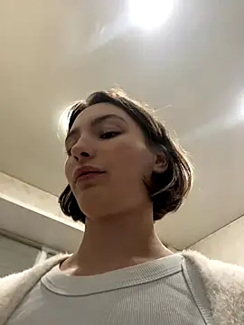 Snapshot of ZariaFlame chatting on December 2025 09:12:01 PM ZariaFlame online show from December 2025 09:12:01 PM