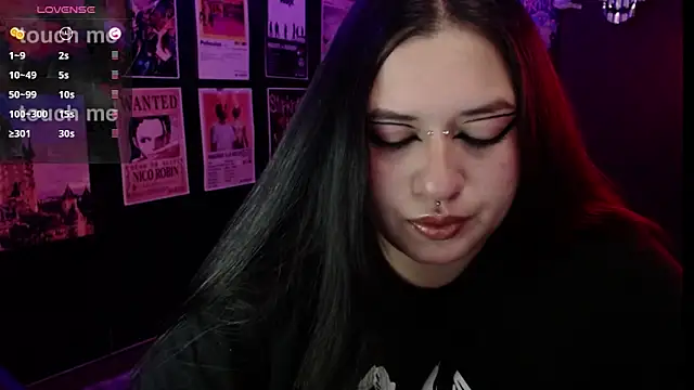 Ravendark  online show from April 2026 10:06:02 PM