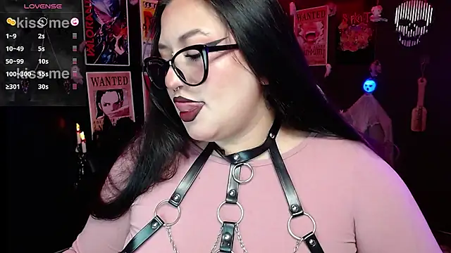 Ravendark  online show from October 2025 05:54:02 PM